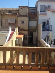 House in Carrer major 16. ¡casa de pueblo enorme!