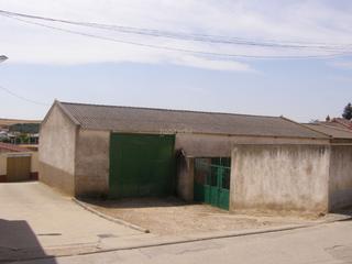 Local Comercial a Calle eras 14. Naves comerciales con terreno y  viviendas