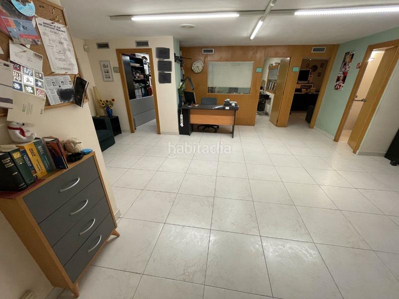 Foto 20f5f94d-d6a5-4bcb-8eea-cb6fbe32e6d8. Oficina a carrer acadèmia 22 a Instituts-Universitat Lleida