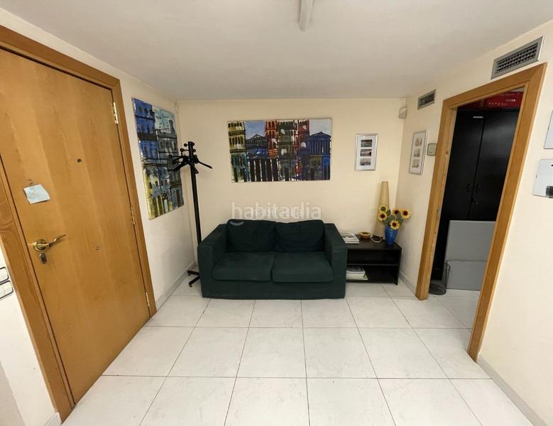 Foto 210c98ef-d494-4001-8325-576ac6254e38. Oficina a carrer acadèmia 22 a Instituts-Universitat Lleida