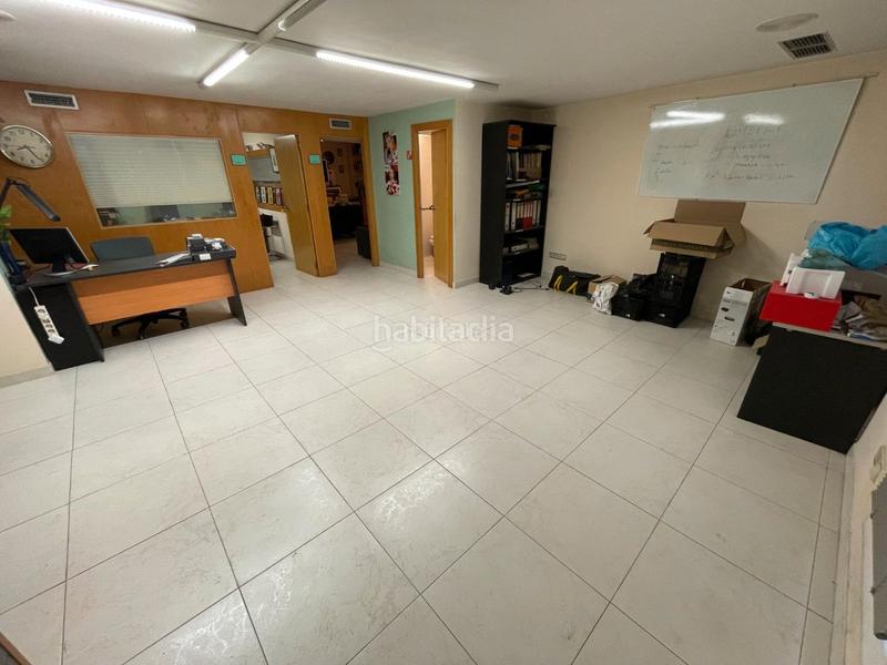 Foto b6a4efd0-1055-48f4-8486-2f9768f62652. Oficina a carrer acadèmia 22 a Instituts-Universitat Lleida