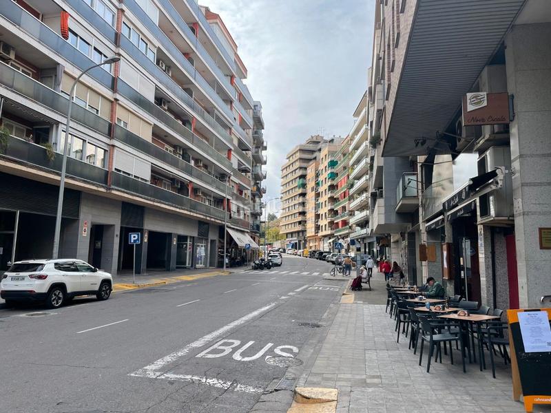 Foto e68b2dec-a8ba-4ae8-8d30-96f2bbaba5f0. Oficina a carrer acadèmia 22 a Instituts-Universitat Lleida