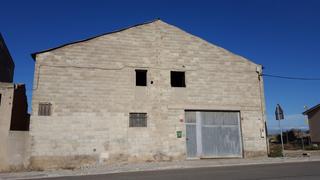 Nau industrial a Avinguda catalunya 33. Almacén urbano en venta