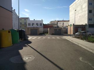Terreny residencial a Calle de la vela 17. Solar en venta en miramar pueblo de 345m2