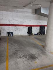 Lloguer Aparcament cotxe a Plaça de carles roig 8. Se alquila parking en cambrils