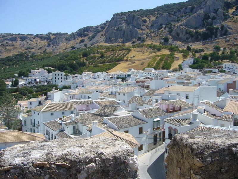 Foto 5b4967ab-0582-47e5-b7f3-f1938f2e0f12. Casa adossada a calle llana fernandez jimenez 30 a Zuheros