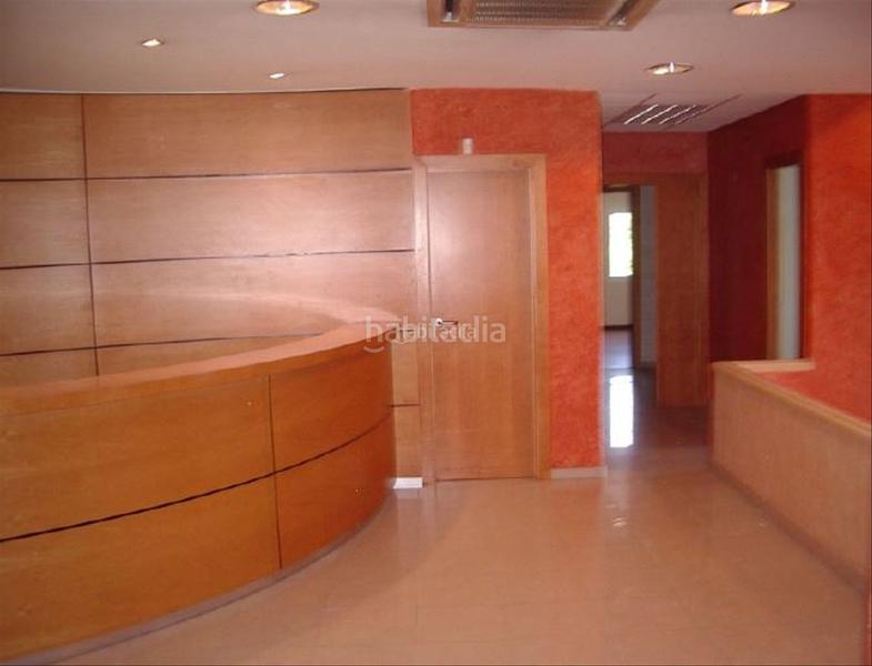 Foto f65a91f4-ebe8-445a-9405-64712d543854. Lloguer oficina a passeig fluvial 6 a Parets del Vallès