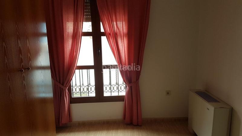 Foto 77f46be1-78d1-4598-860c-c720872fa63c. Piso en plaza mayor 12 buena inversión en Huéscar