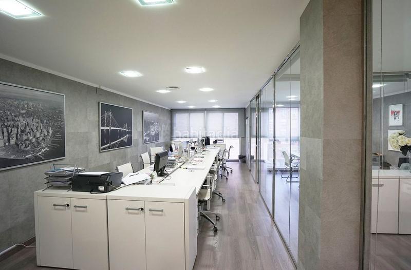 Foto c75a214a-962c-44de-84a9-31b0c109d9ae. Oficina en travessera de gràcia 15 impecable, posibilidad de amueblado en Barcelona