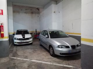 Parking coche en Carrer arago,. Garaje en venta, barrio cotet