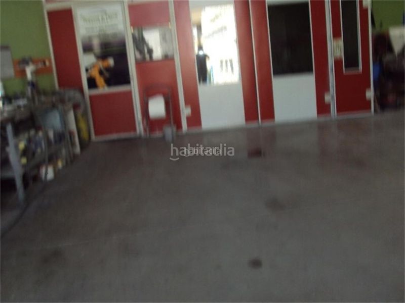Foto 2ab67b2d-fbd5-4e17-b41b-dc23ffcf6e85. Autoparkplatz in cuesta cofin 3 in Loja