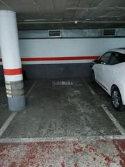 Aparcament cotxe a Carrer d'en domènec 36. Parking en venta