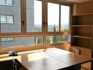 Alquiler Oficina en Avinguda de cerdanyola 75-77. Oficina privada en sant cugat del vallés