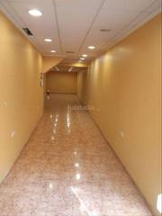Lloguer Local Comercial a Calle caridad 10. Bajo comercial