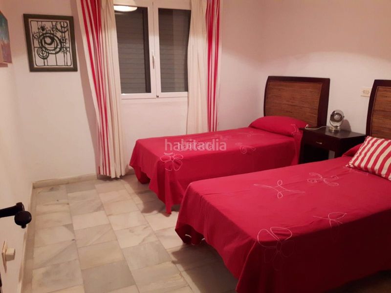 Foto c8320c30-5f9e-4172-b296-24d0e36d50a3. Rent towny house in calle los pinos 18 in Puerto Rey Vera