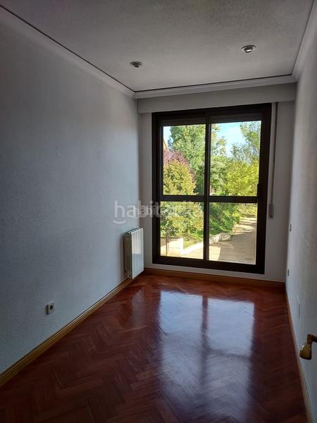 Foto 7b6b1f9b-2242-49a6-86ca-f5efb6065b91. Alquiler piso en calle mariano de los cobos 6 precioso piso en edificio windsor en Valladolid