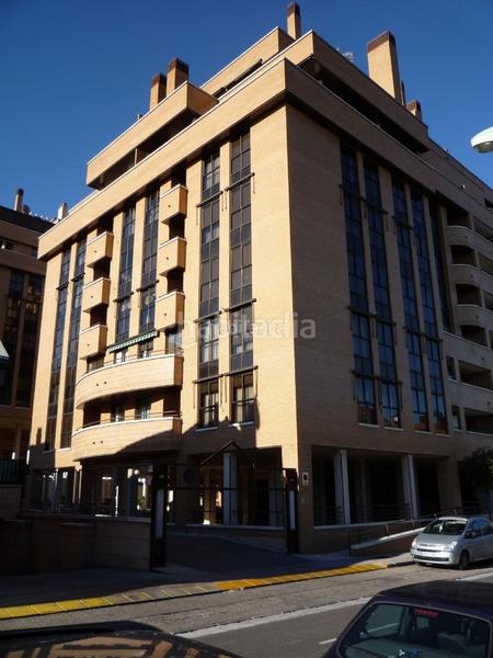 Foto 8da8ef48-ffdb-4498-aeef-d57c9618d5a4. Alquiler piso en calle mariano de los cobos 6 precioso piso en edificio windsor en Valladolid