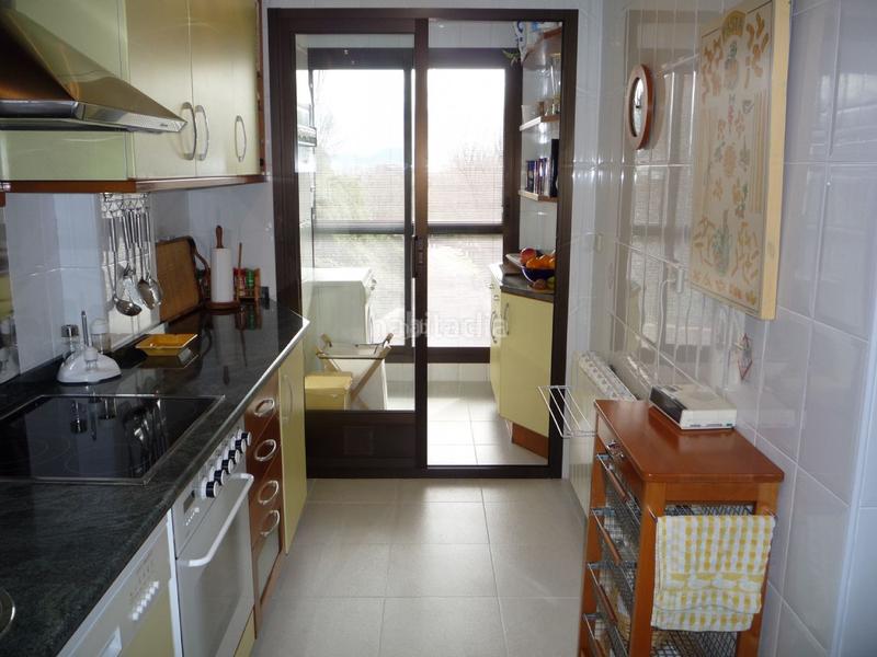 Foto 211614de-8abd-4f57-aa11-84cfdfac3157. Rent flat in calle mariano de los cobos 6 in Parquesol Valladolid