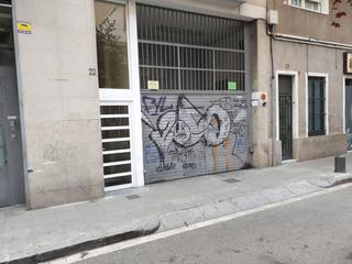 Posto auto in Passatge de simó 22. Parking junto plaza sagrada familia