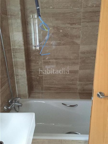 Foto 50189def-d0e5-4aef-bbe4-acd2dd73a5d2. Flat in calle doctor miguel servet 18 in Fernán - Núñez