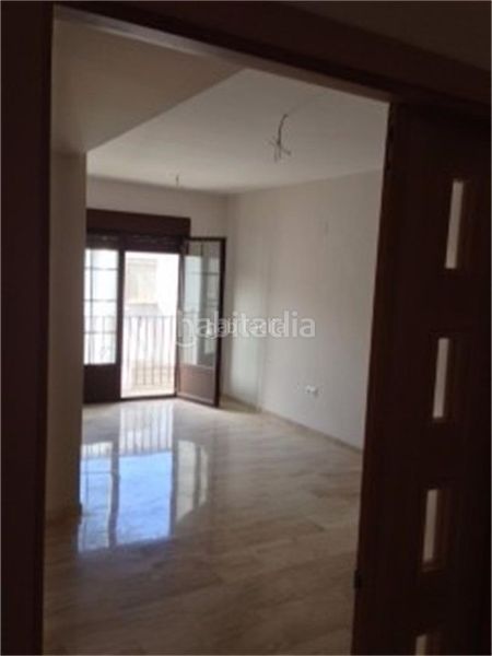 Foto ab126b9b-12cb-4c8d-a627-5d6d1b53eab2. Flat in calle doctor miguel servet 18 in Fernán - Núñez