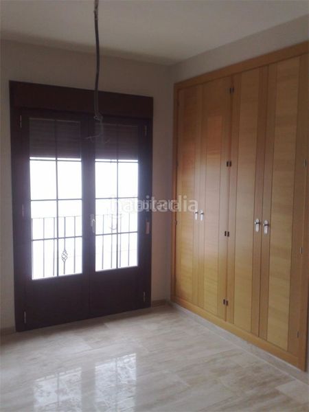 Foto f089b0de-627a-44a0-a7c3-01a5106f79e3. Flat in calle doctor miguel servet 18 in Fernán - Núñez