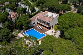 Casa en Carrer mirador, 6. Villa mediterránea con increíbles vistas