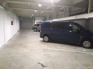 Alquiler Parking coche en Costa i fornaguera/ monturiol,. Parking en planta baja