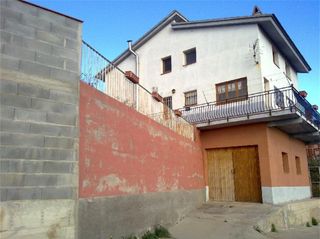 Casa  Angel guimera, 1. Bellmunt d´urgell