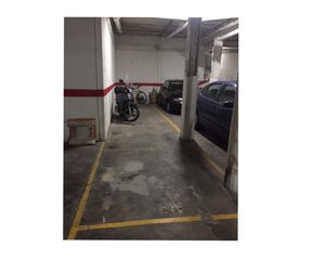 Rent Motorcycle parking in Cl. xifre, 41. Alquilar plaza de  moto zona clot-camp de l´arpa