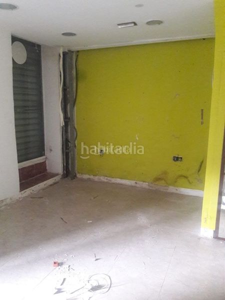 Foto 07aeafed-69ce-44f7-8377-61bf3537b3fd. Alquiler local comercial en calle general garcía margallo 16 fantástico local comercial en el Centro en Melilla