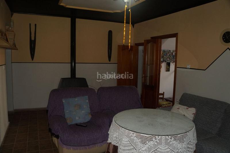 Foto 21b5d035-ef1b-475c-a5ca-4e2631a54372. Casa en calle antonio machado 21 casa de 2 plantas en Esparragalejo