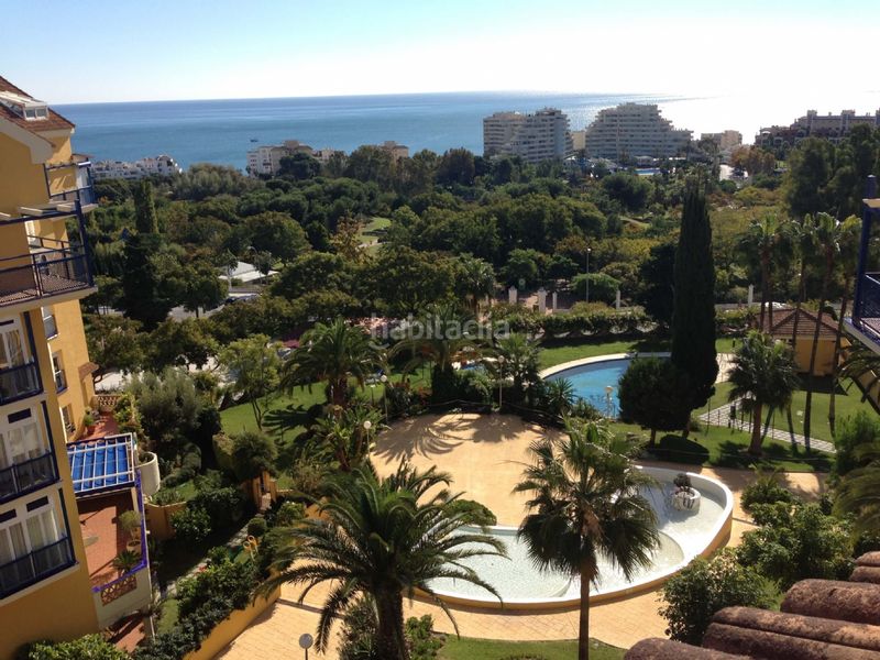 Alquiler Piso en Camino del prado, 1. Magnífico ático con vistas al mar y parque (Benalmádena, Málaga)
