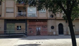 Local Comercial a Avenida de andalucía 15. Se vende local comercial.