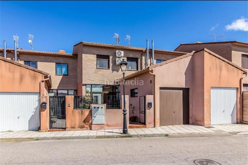 Foto c600cc5d-1aef-4fd2-9e16-d4db04d73f92. House in calle san alonso de orozco 29 in Oropesa