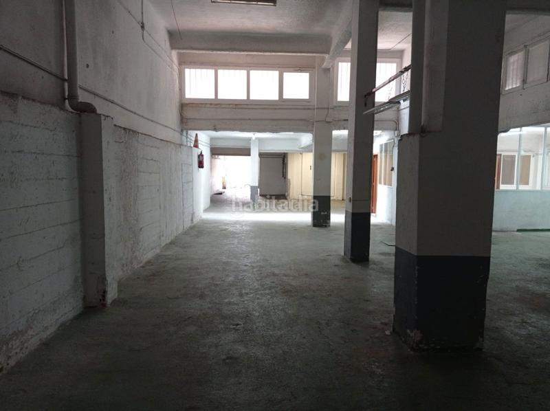 Foto 03c9c67e-f954-4261-90a2-8c8bc1236aad. Capannone industriale in avinguda de ros i güell 12 in Badalona