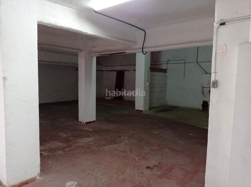 Foto e36734f5-6d9c-47a5-b18a-c094b8a32eb9. Capannone industriale in avinguda de ros i güell 12 in Badalona