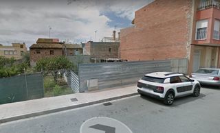 Urban plot in De les corts valencianes, 10. Solar en el centro de alquerias del niño perdido