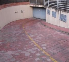 Rent Car parking in Avenida de la alcarria 1. Plaza garaje ensanche-renfe
