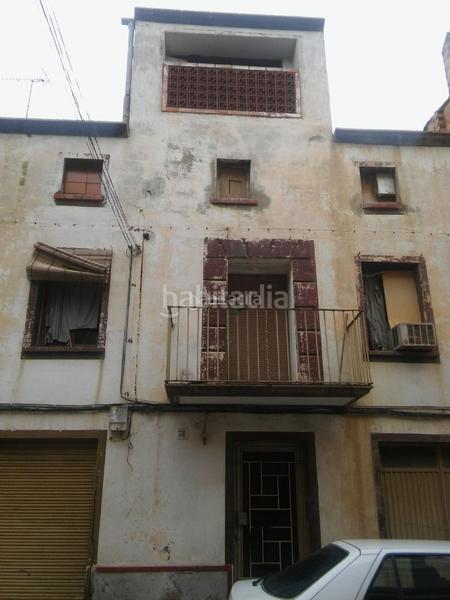 Foto d74c7dea-4bd6-4b07-bf30-a129415f5b13. Casa en carrer de l'enginyer jesús ramírez 29 excelente situacion a reformar en Seròs