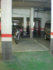 Aparcament cotxe a Carrer manuel moreno mauricio 17. Plaza económica coche mediano