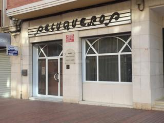 Miete Geschäftsraum in Passeig del comtat 81. Luminoso local comercial de dos plantas