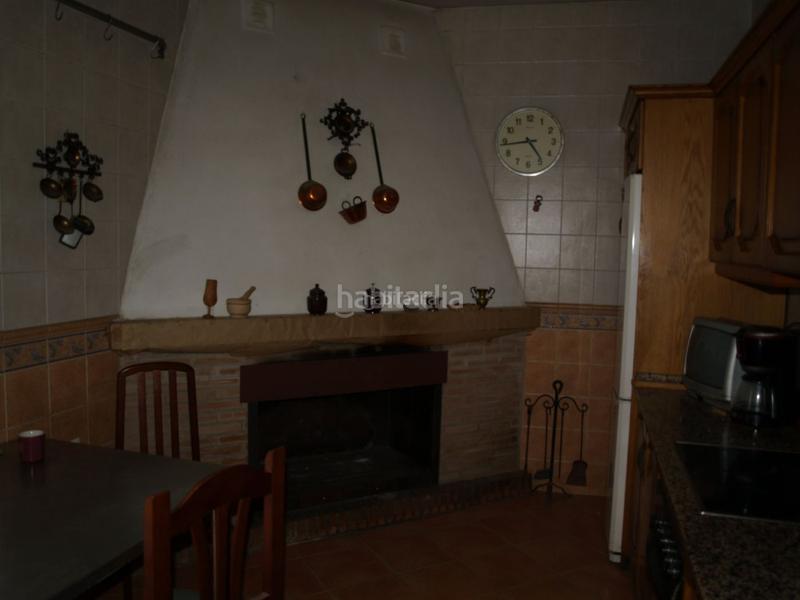 Foto b42ed4a7-b766-4b7f-9453-42a22478ff2f. Casa en calle francisco espejo 11 casa céntrica en Benamejí