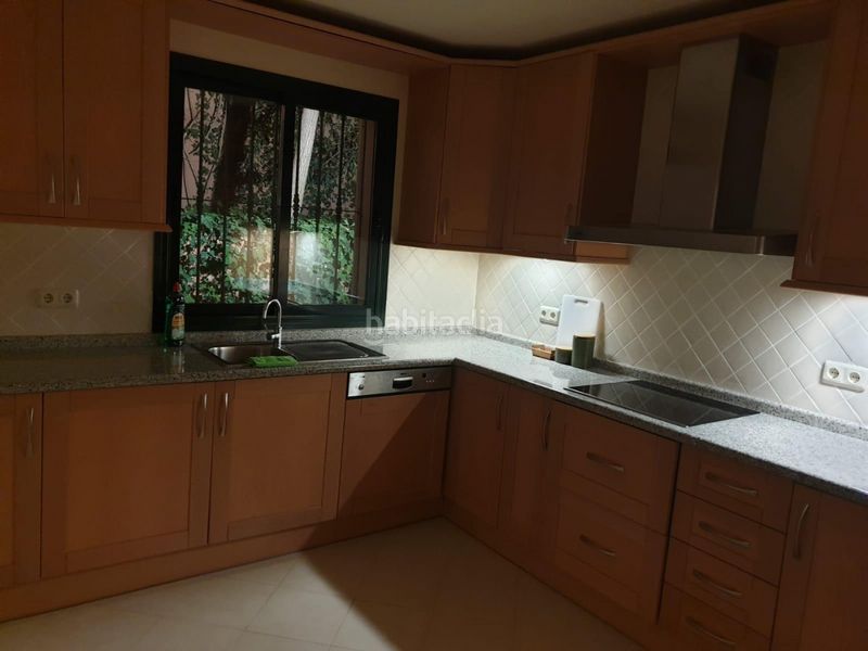 Alquiler Piso en Cerró artola, 11. Nuevo apartamento in benahavis (Marbella, Málaga)