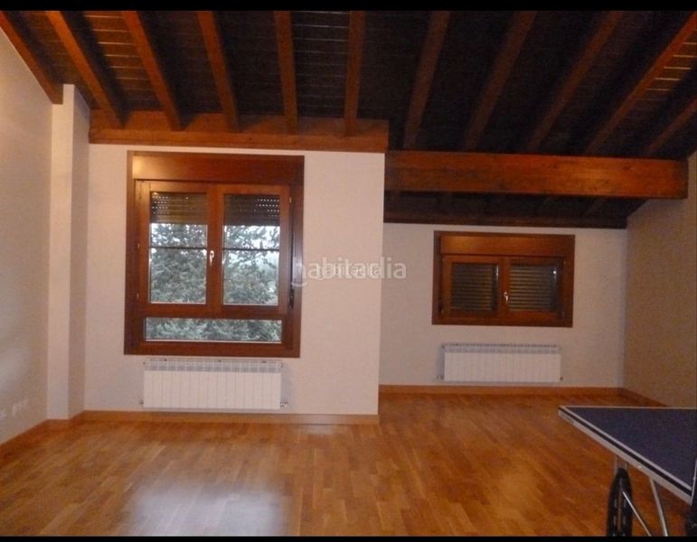 Foto 9a1ee6da-88ca-4bea-afed-d97ead1a65b4. Casa adossada a calle alondra 47 a Crucero - Aquende Miranda de Ebro