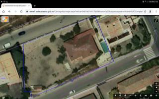 Xalet a Calle viejo de onil 51. Vivienda en zona residencial