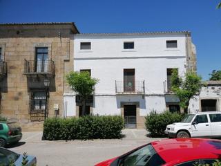 Casa a Plaza ovando 14. En pleno centro de brozas , se vende casa