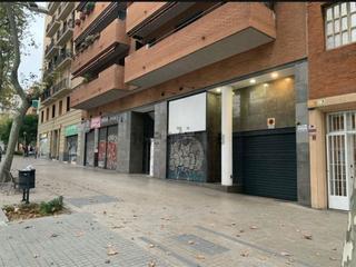 Lloguer Aparcament cotxe a Avinguda meridiana 24. Parking alquiler av meridiana 24