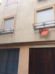 Appartement à Carrer de santa bàrbara 18. Montesa