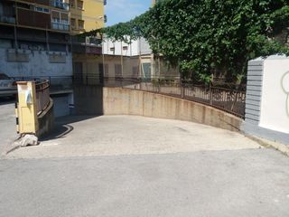 Rent Motorcycle parking in Carrer cantabria 55, 08020, barcelona,. Parking para moto